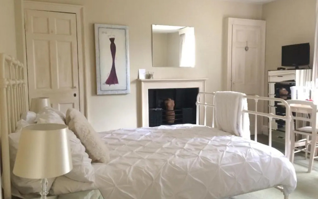 No 4 Ainslie's Belvedere B&B