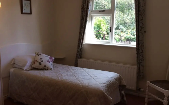 Hazelbrook Bed & Breakfast