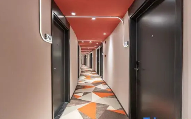 YUNIK Esports Hotel (Lianhua Bridge Branch Beijing )