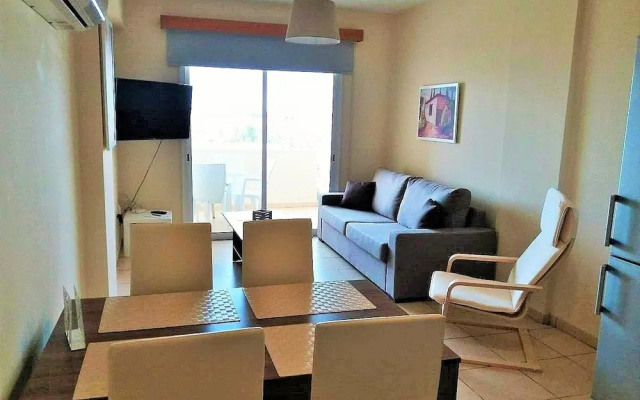 206 Sunrise Beach Apartment