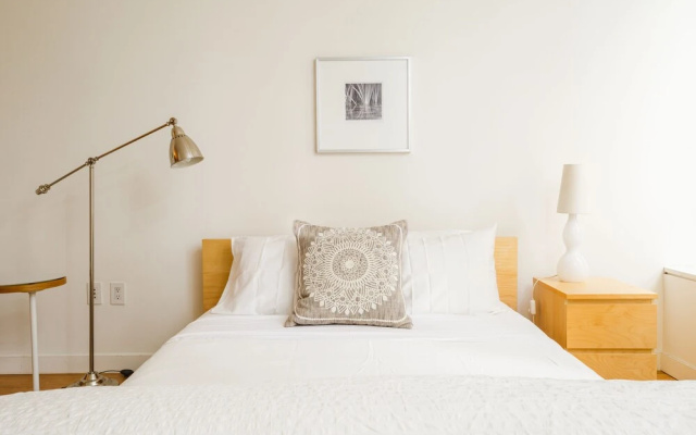 Wall Street Apartment