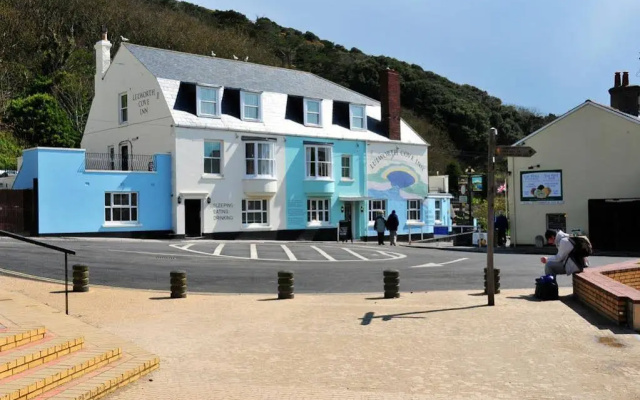 Lulworth Cove Inn
