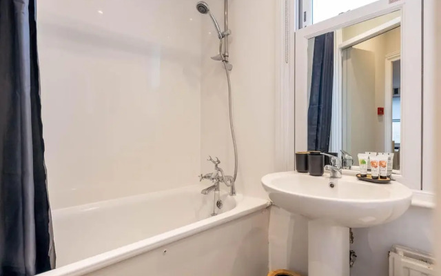 Explore Granary Square Two Bedroom by Belvilla
