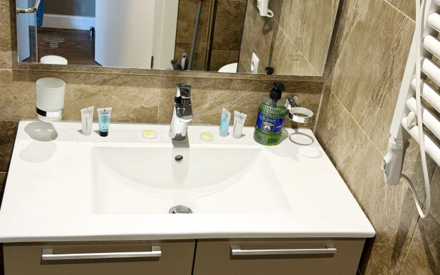 Bathroom · Batumi — photo 23