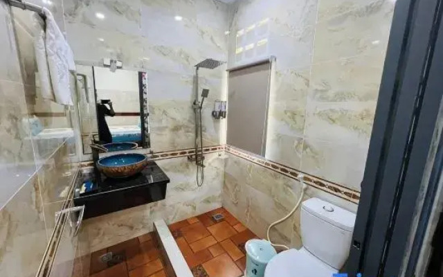 Hoang Thanh Thuy 4 Hotel