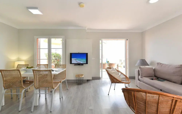 Chalet in Playa del Ingles Near Maspalomas Dunes