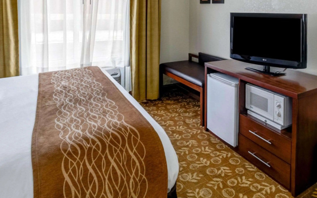 Comfort Suites Kansas City - Liberty