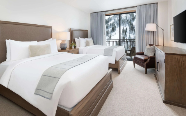 The Snowpine Lodge