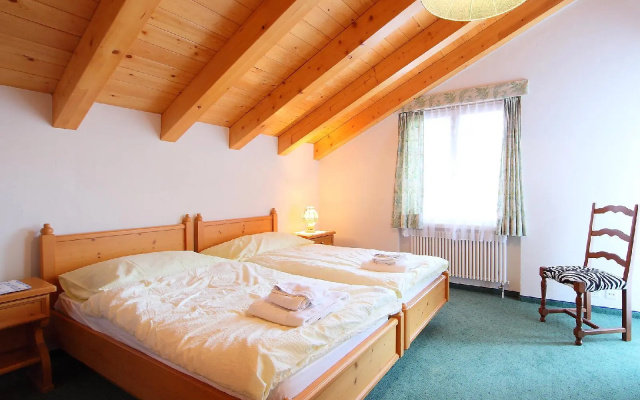 Linda - Four Bedroom