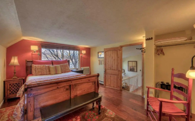 Cali Cochitta Vacation Rentals
