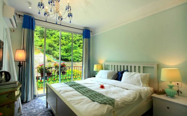 Twenty Thirty Fourth Inn