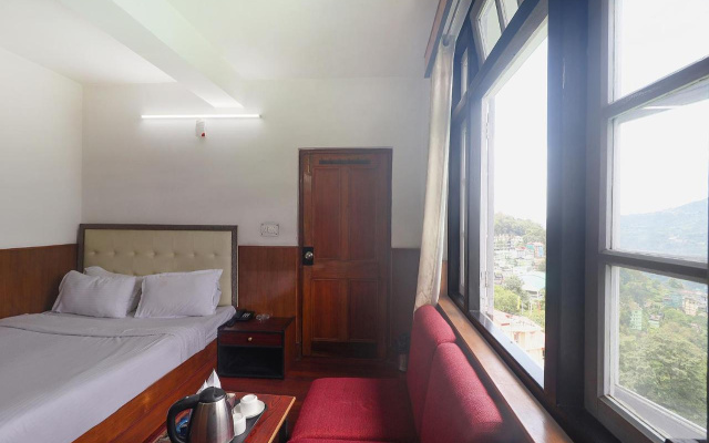 FabHotel Meylong Hills