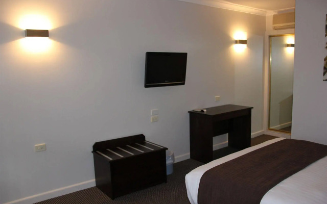 Sunshine Motor Inn