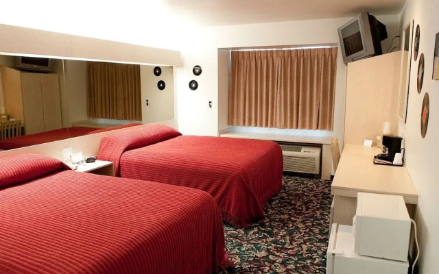 Happy Days Hotel