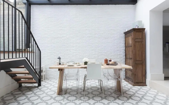 Warwick Gardens II by Onefinestay