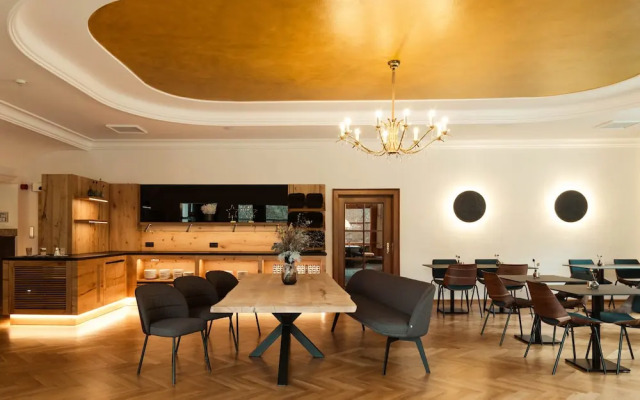 Oscars Hotel 1415