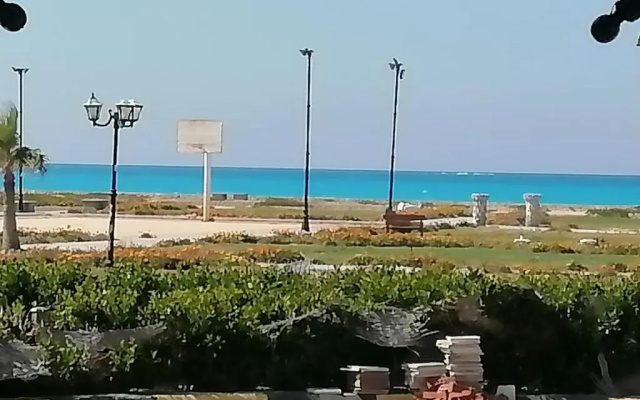 لازوردي باي الساحل الشمالي سيدي عبد الرحمن الكيلو ١٢٠