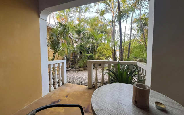 Dive Hut - Boutique Apartments