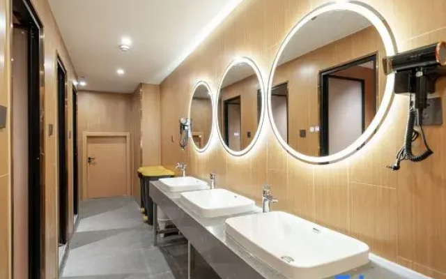 Homeinn Pebble Hotel (Shanghai Xintiandi Lujiabang Road Subway Station)