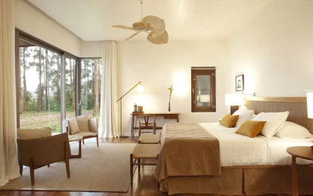 Puerto Valle Hotel de Esteros