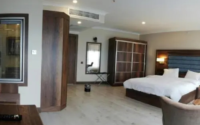Şelale Otel