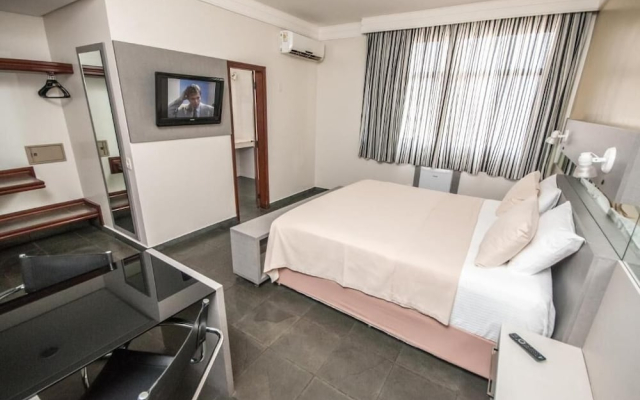 Aipana Plaza Hotel