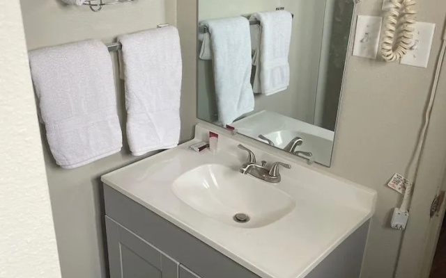 Motel 6 Artesia, NM