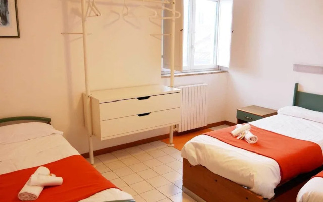 Ostello Ave Gratia Plena - Hostel