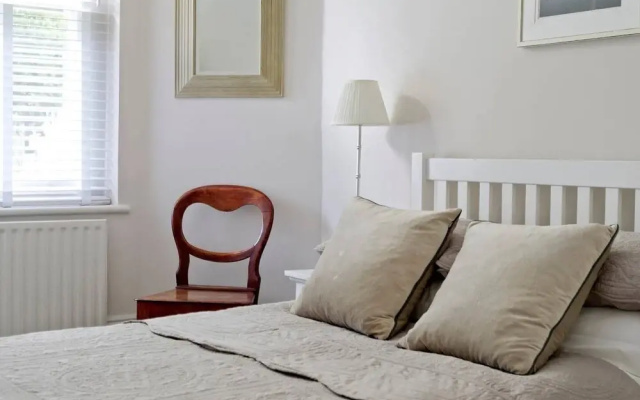 Gorgeous 3-bed Garden Flat Beside Battersea Park