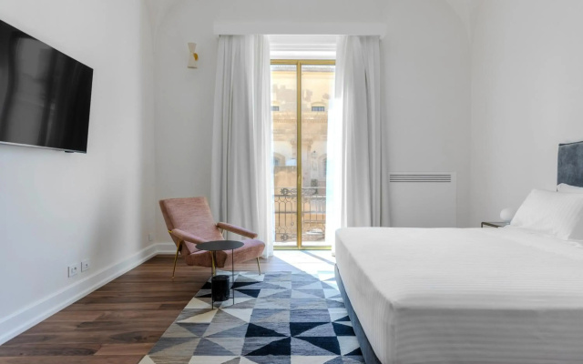 Dome Hotel