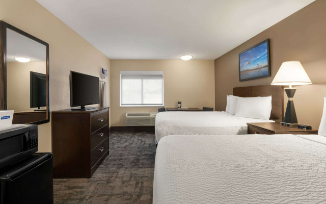 Travelodge by Wyndham Lake Havasu
