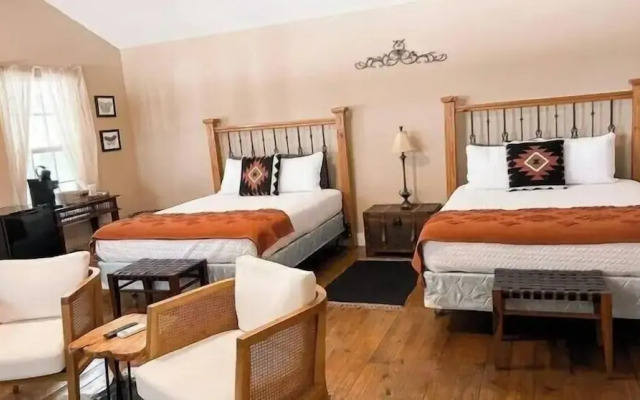 The Salado Inn Kolb Suite