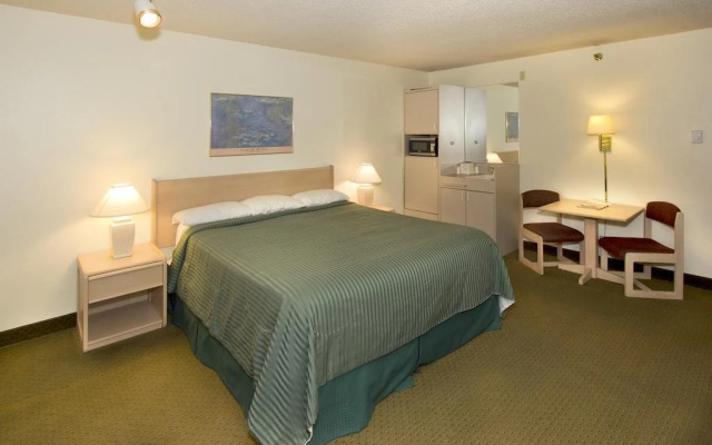 Sierra Lodge