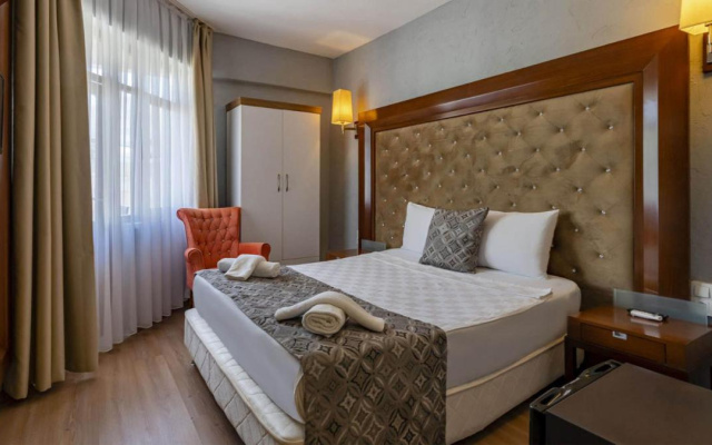 Lara Olympos Hotel