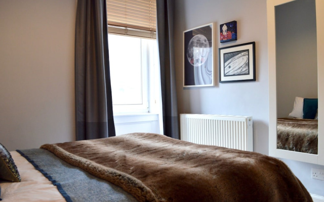 1 Bedroom Flat In Edinburgh