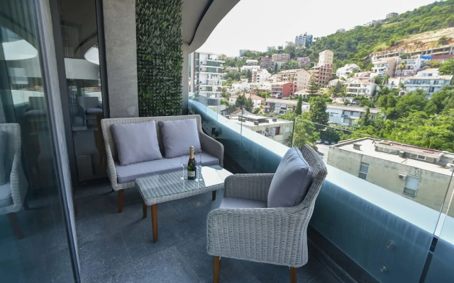 ROYAL GARDENS Apartments