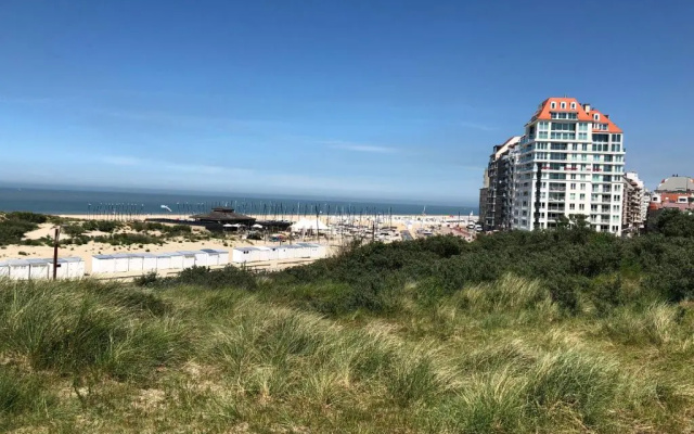 Luxueus nieuw zonnig hoekappartement SEAVIEW Heldenplein - 2x ruime garagebox