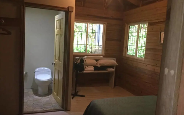Jungle Reef Inn