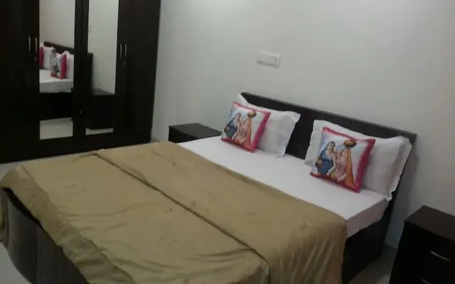 Arista Service Apartments Andheri