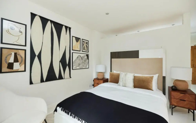 The Hampstead Wonder Spacious 4bdr House With Balcony