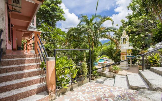 Baan Lukkan Hostel Патонг вид на фасад