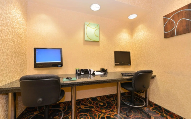 Holiday Inn Riverton-Convention Center