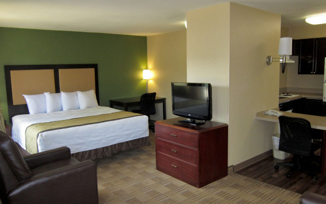 Sonesta Simply Suites Stafford