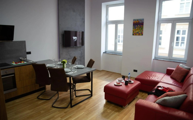 AM-Residence No 8
