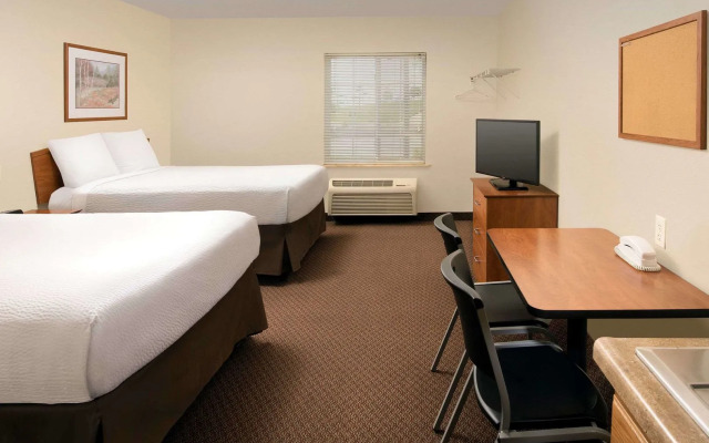 WoodSpring Suites Kansas City Lenexa