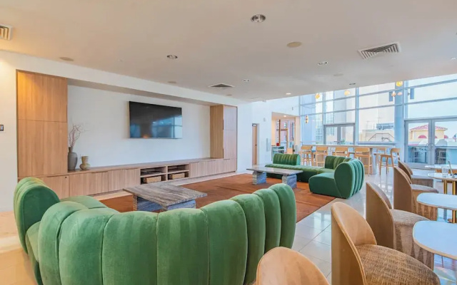 ROVE LIVING/KL - 44 Monroe