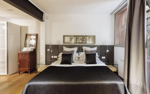 ArtlifeBCN Urban Oasis Apartment