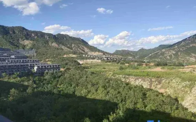 Residence with mountain villa (Beijing Gubei store)