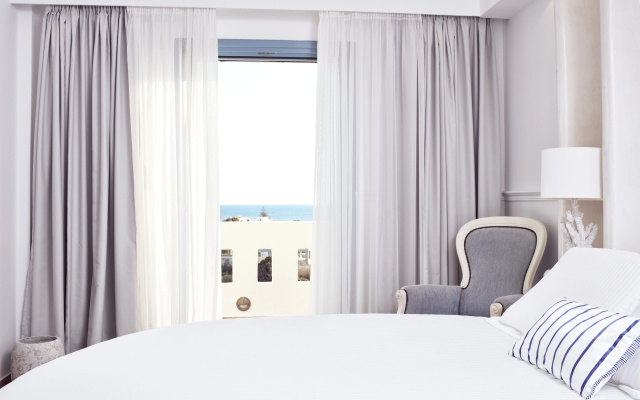 Lagos Mare Hotel