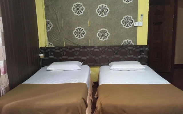 OYO 89653 Anisaa Inn